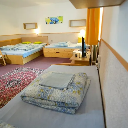 Lesni Zatisi Appartement Benecko